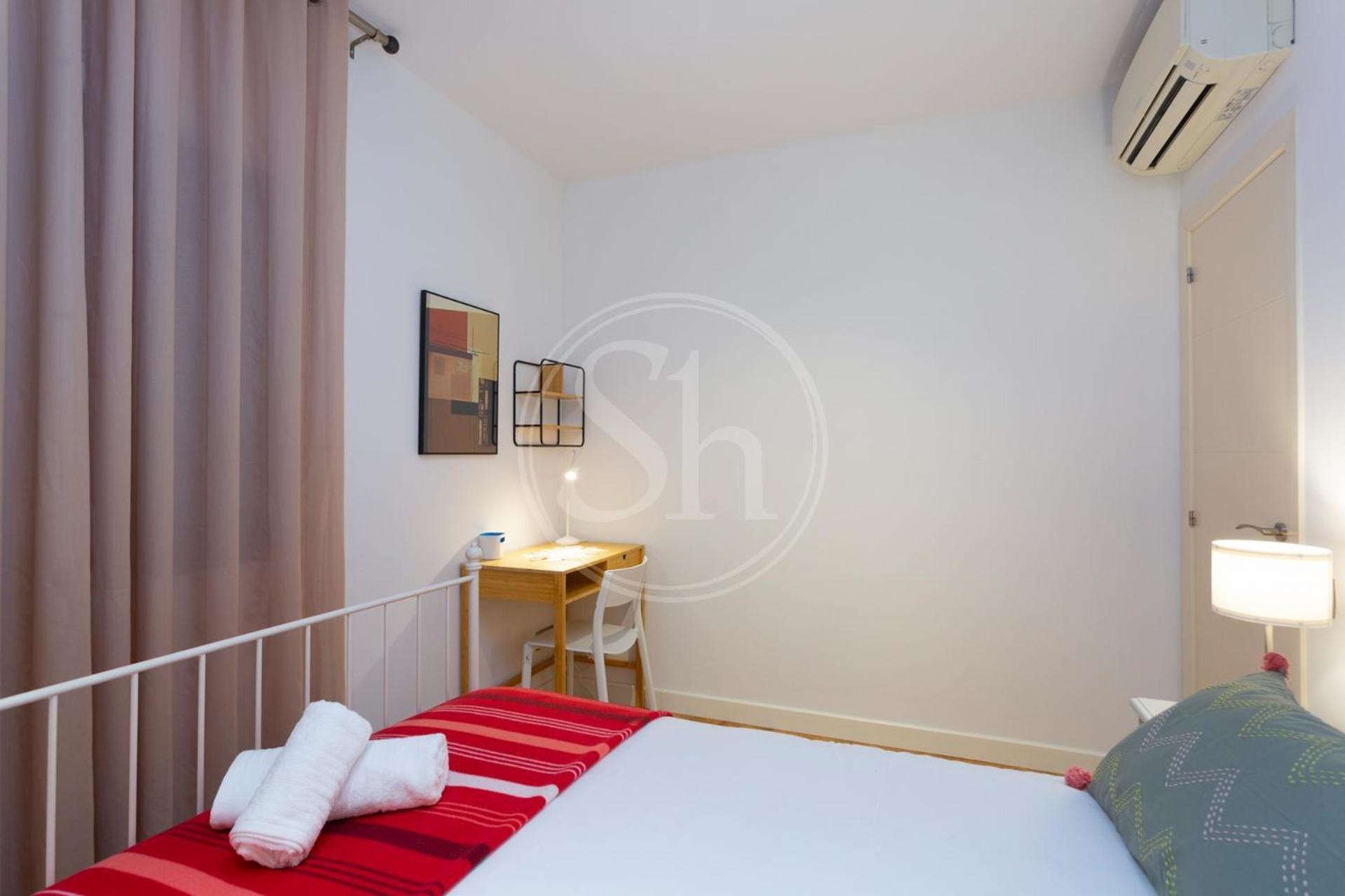 Bonito Apartamento Cerca De La Sagrada Familia Barcelona Exterior photo